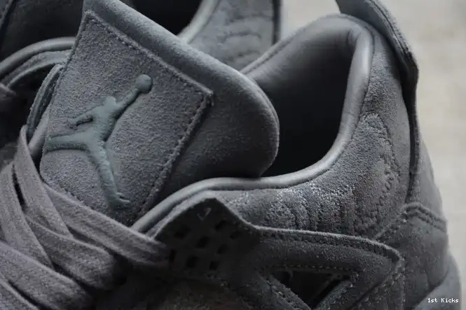 Jordan Air Grey 4 930155-003 x KAWS Cool 0520